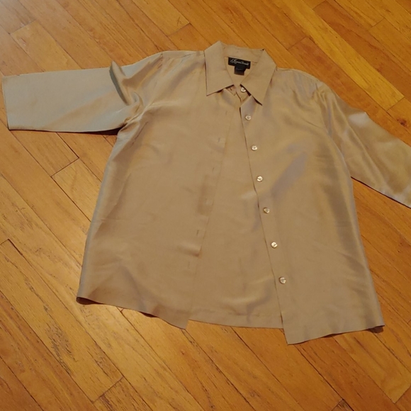 2-piece Karen Arnold blouse - Picture 3 of 7